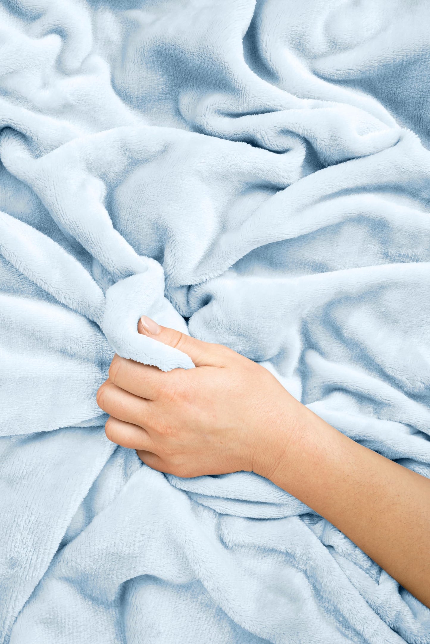 EverSnug Travel Blanket and Pillow - Ultra-Soft, Compact & Lightweight, 65x40 Inches, with Carry Case, Luggage Sleeve & Backpack Clip for Airplane Comfort (Black)