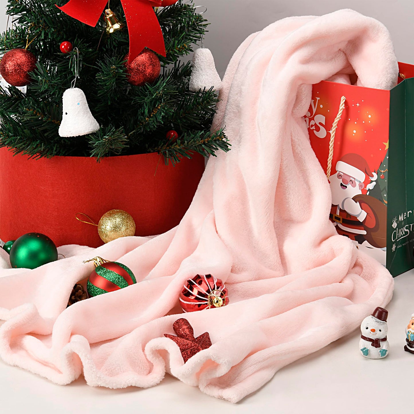 EverSnug Travel Blanket and Pillow - Ultra-Soft, Compact & Lightweight, 65x40 Inches, with Carry Case, Luggage Sleeve & Backpack Clip for Airplane Comfort (Black)